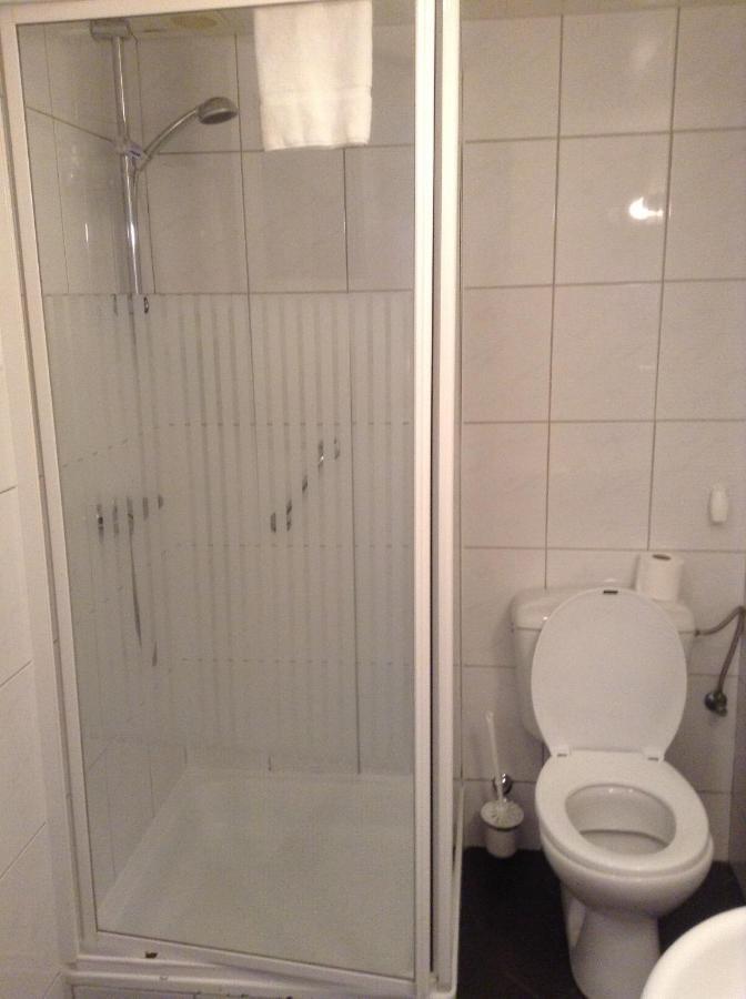 Hotel Pension Oranje Valkenburg aan de Geul Habitación foto